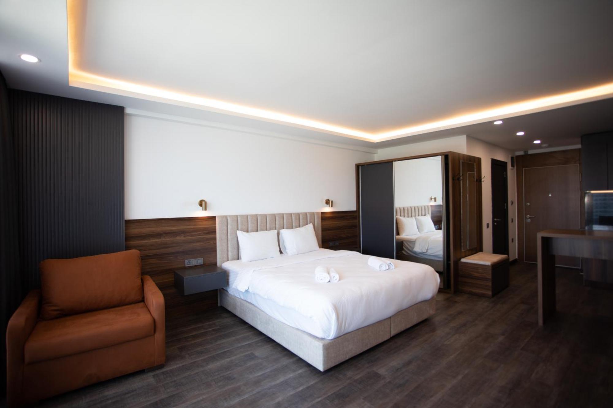 Batumi View Luxury Hotel Exterior photo